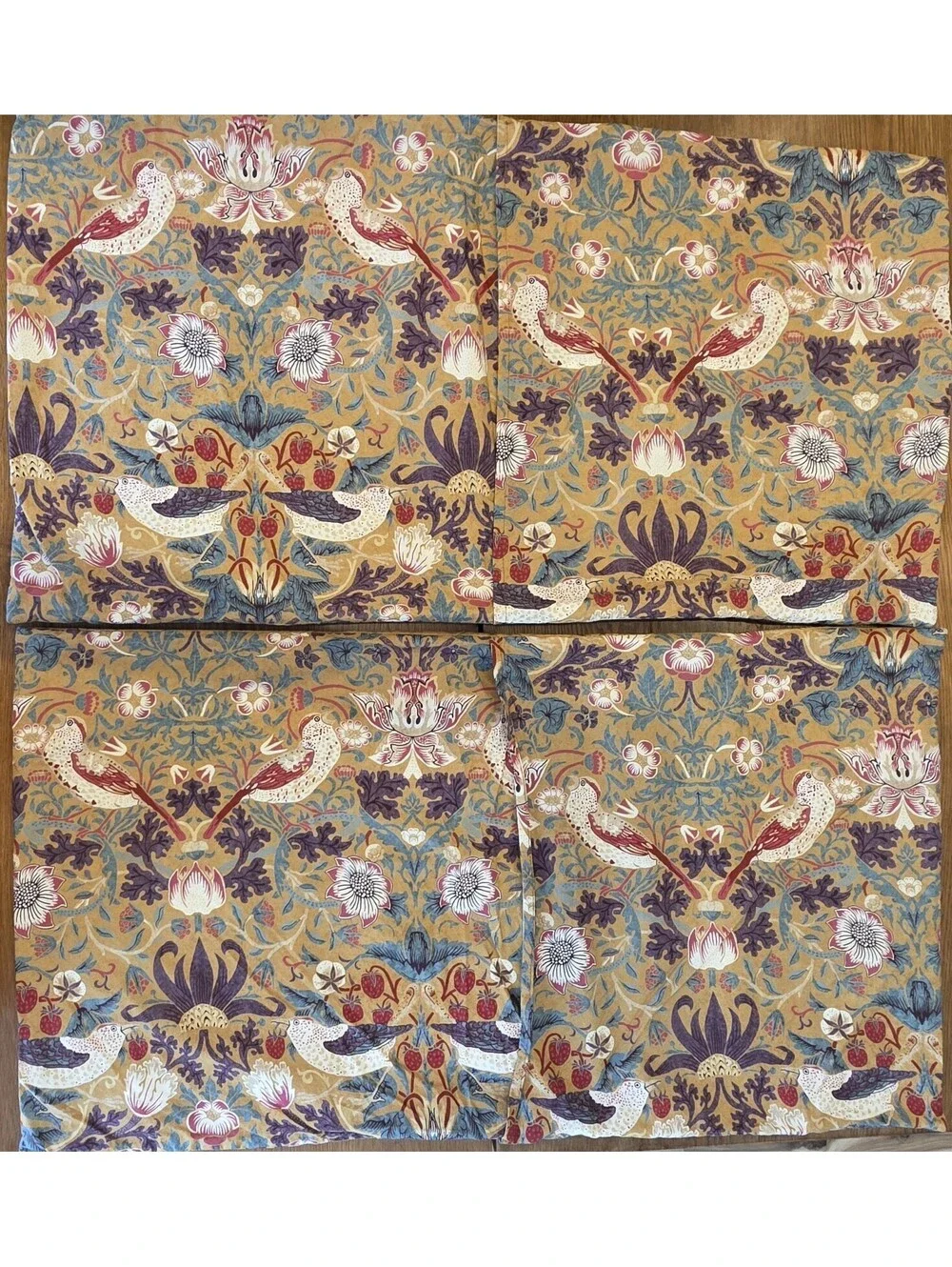 Morris & Co. Seasons Saffron King Quilted Duvet & 2 Pillowcases